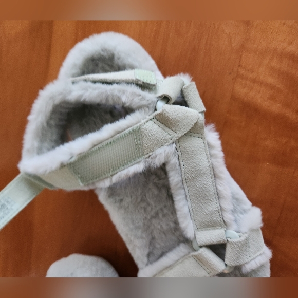 Vionic Viva Womens Faux Fur Strap Sandals Size 6 - Picture 6 of 9